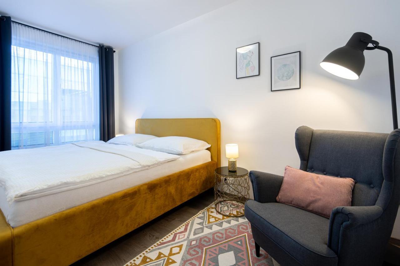 Nova Karolina Apartment اوسترافا المظهر الخارجي الصورة