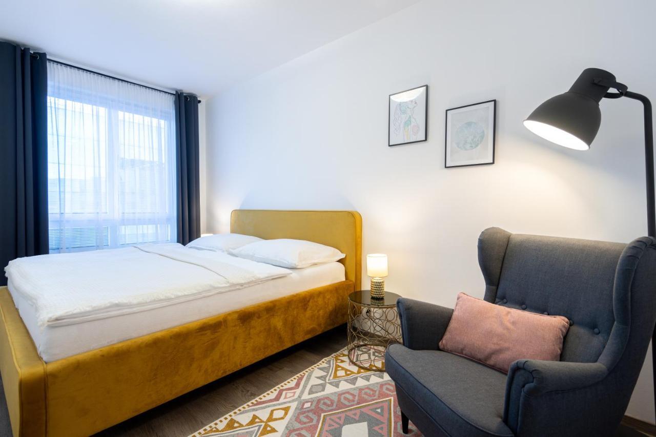 Nova Karolina Apartment اوسترافا المظهر الخارجي الصورة